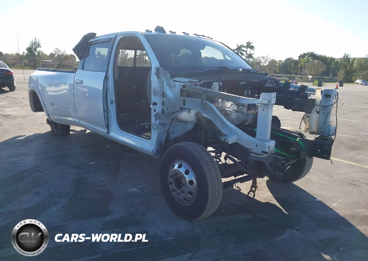 2021 Ram 3500 Laramie 4X4 8' Box