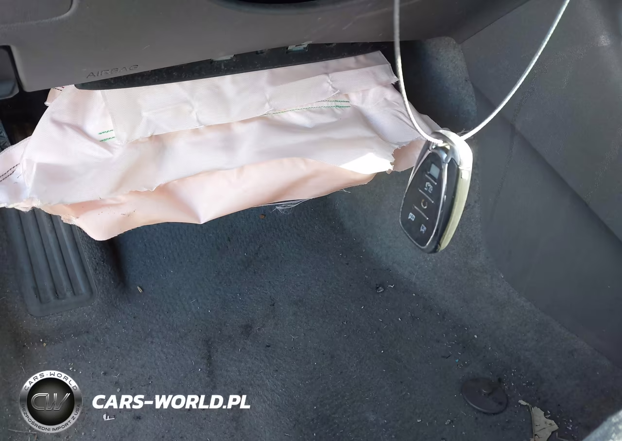 2016 Chevrolet Malibu Ls VIN:1G1ZB5ST5GF349919 - 11