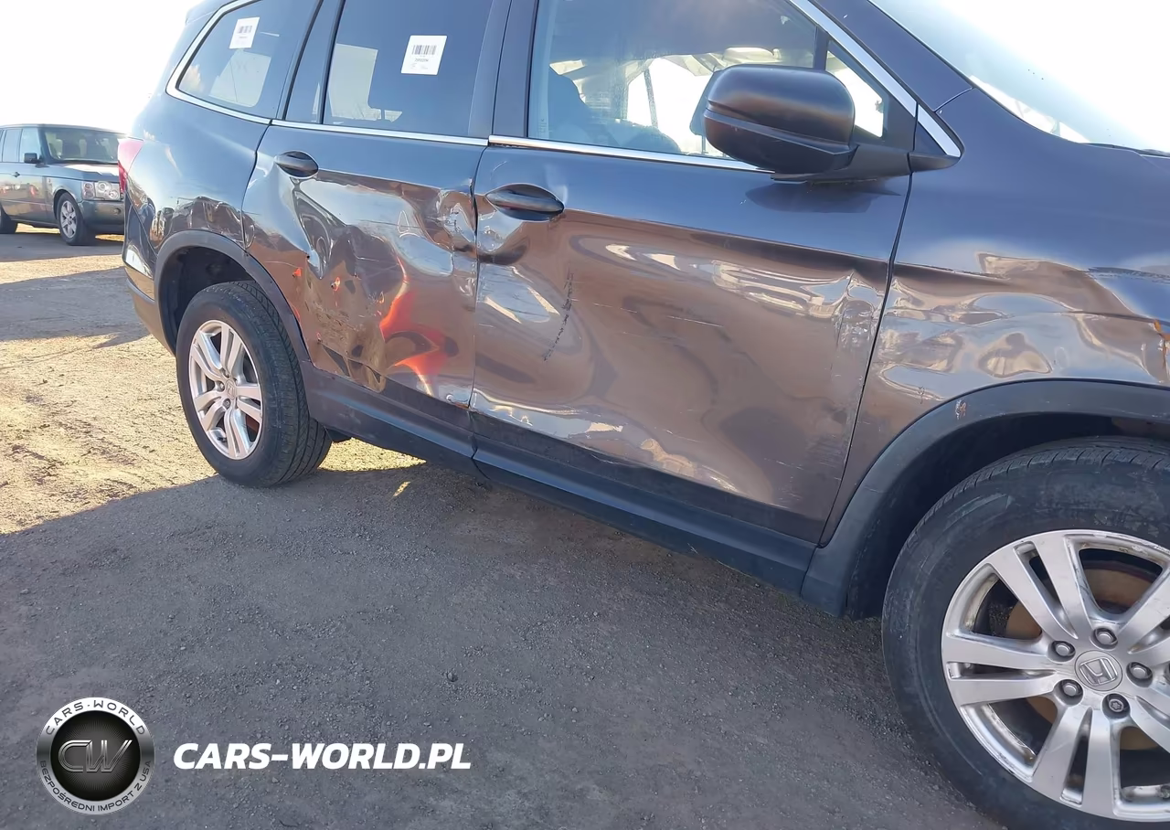 2017 Honda Pilot Lx VIN:5FNYF6H15HB064484 - 18
