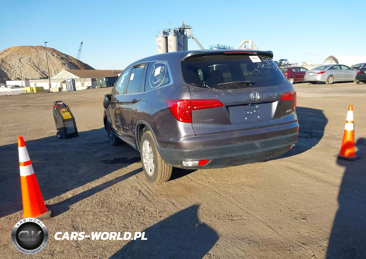 2017 Honda Pilot Lx VIN:5FNYF6H15HB064484 - 3