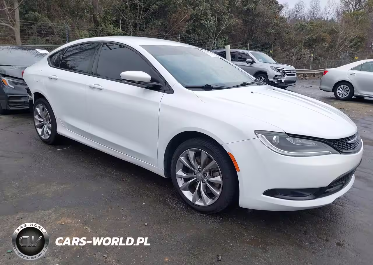 2015 Chrysler 200 S