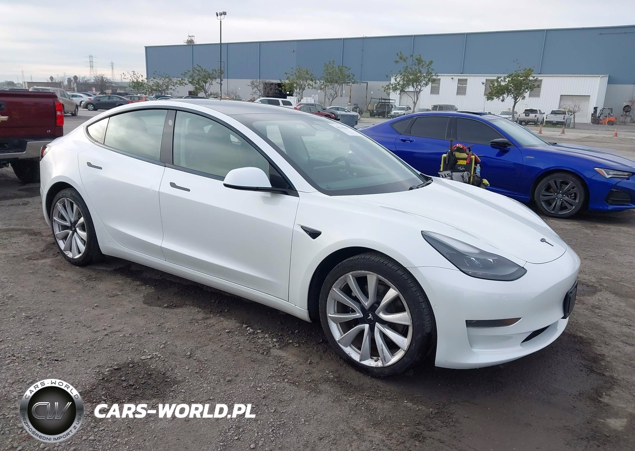 2021 Tesla Model 3 Standard Range Plus Rear-Wheel Drive