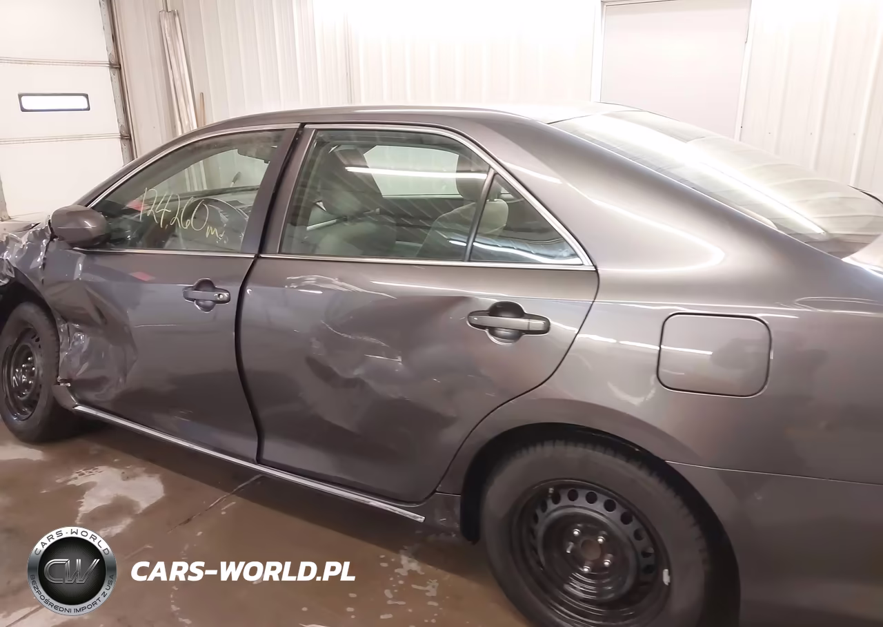 2014 Toyota Camry Le VIN:4T4BF1FK2ER400343 - 14