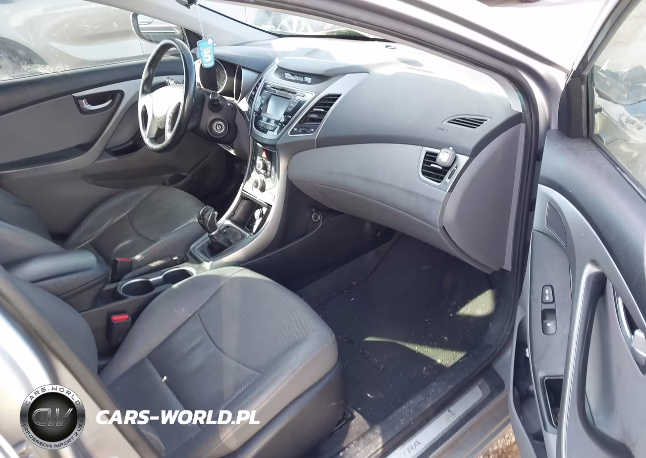 2015 Hyundai Elantra Limited VIN:KMHDH4AE4FU377665 - 5