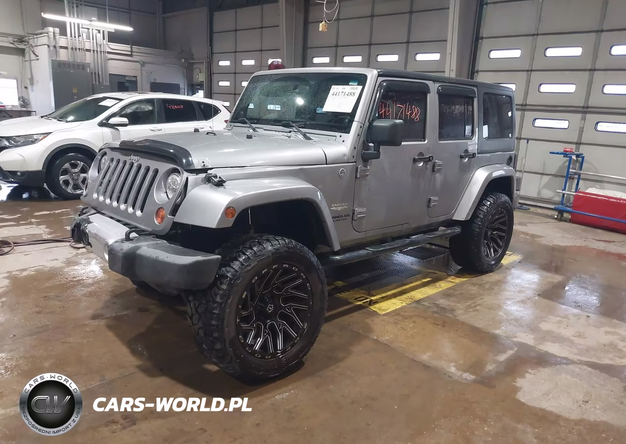 2013 Jeep Wrangler Unlimited Sahara VIN:1C4BJWEG1DL653553 - 2