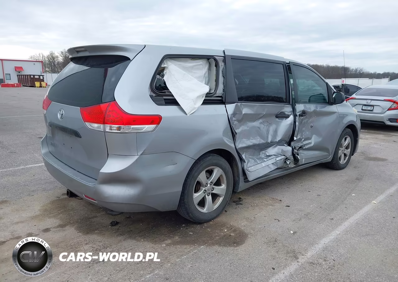 2013 Toyota Sienna L V6 7 Passenger VIN:5TDZK3DC9DS339334 - 4