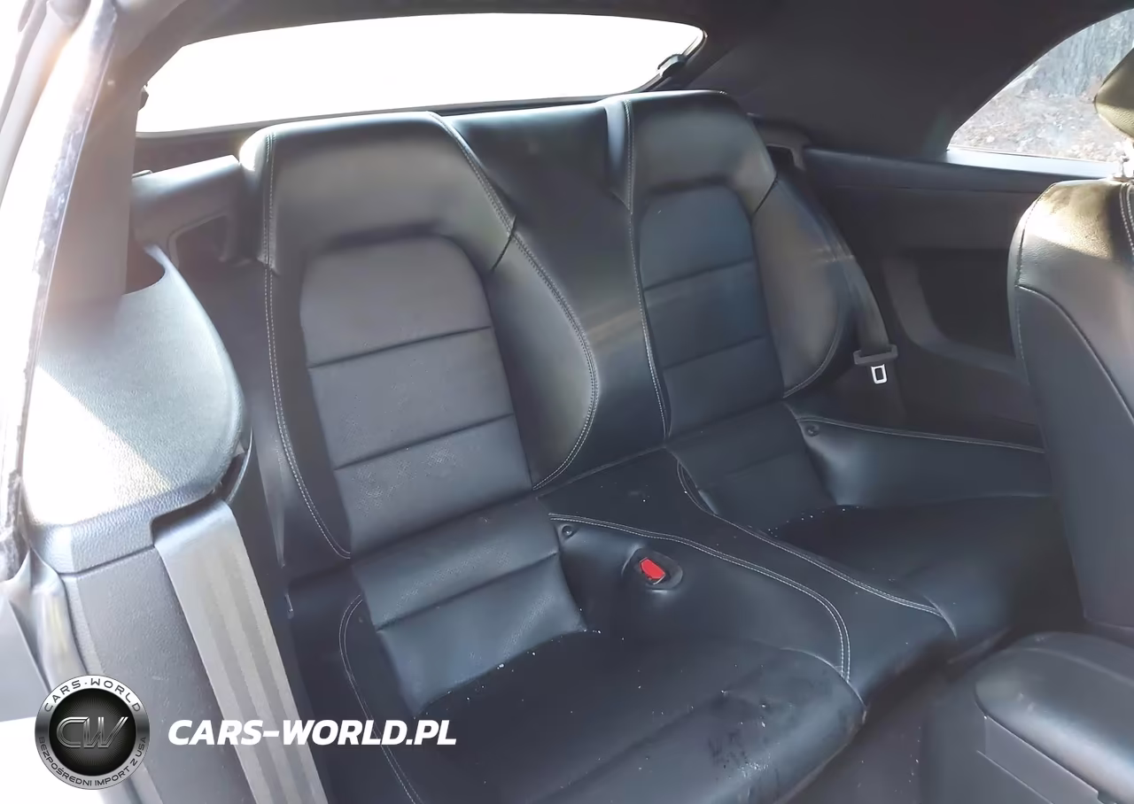 2022 Ford Mustang Ecoboost Premium VIN:1FATP8UH2N5102861 - 8