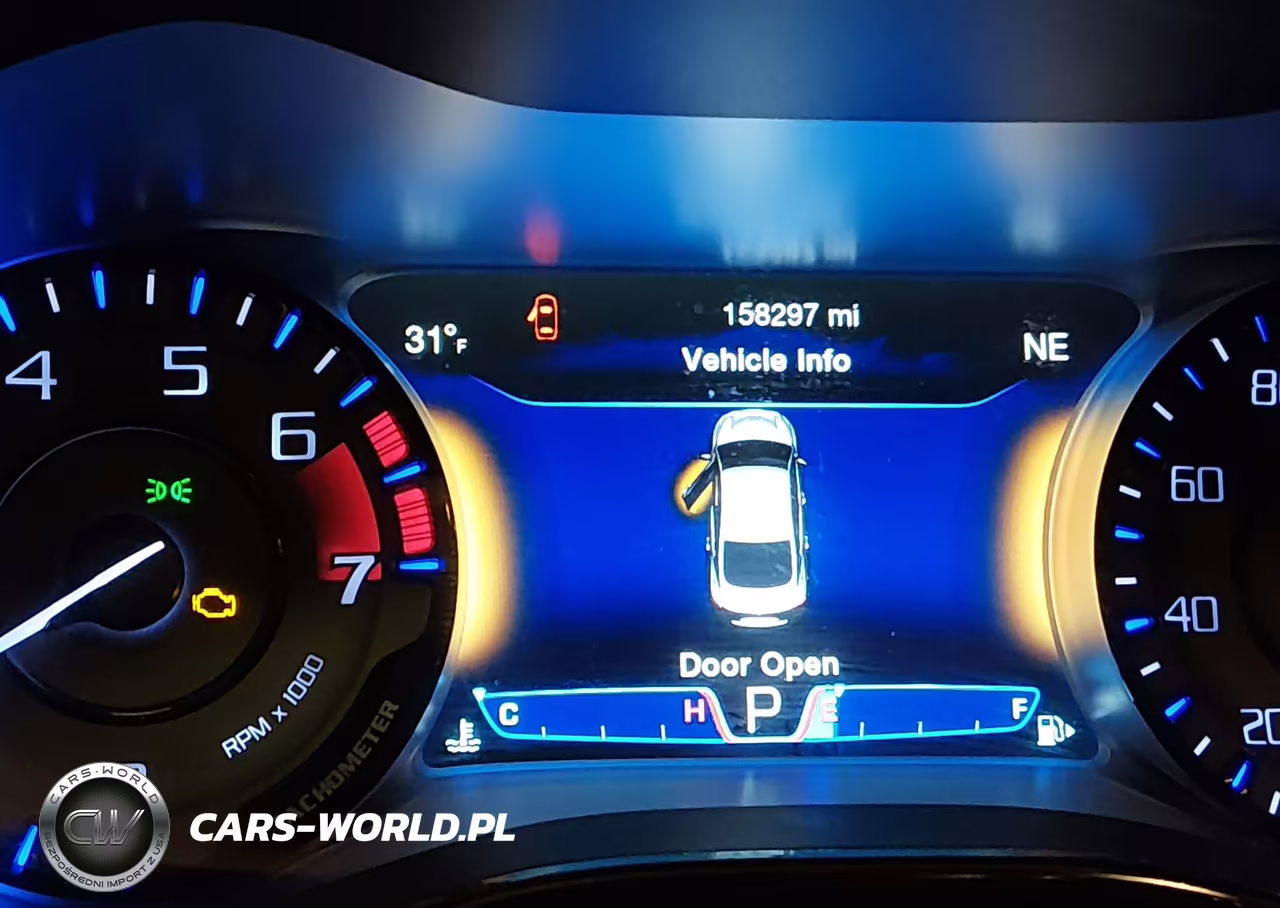 2015 Chrysler 200 S VIN:1C3CCCBB2FN749774 - 7