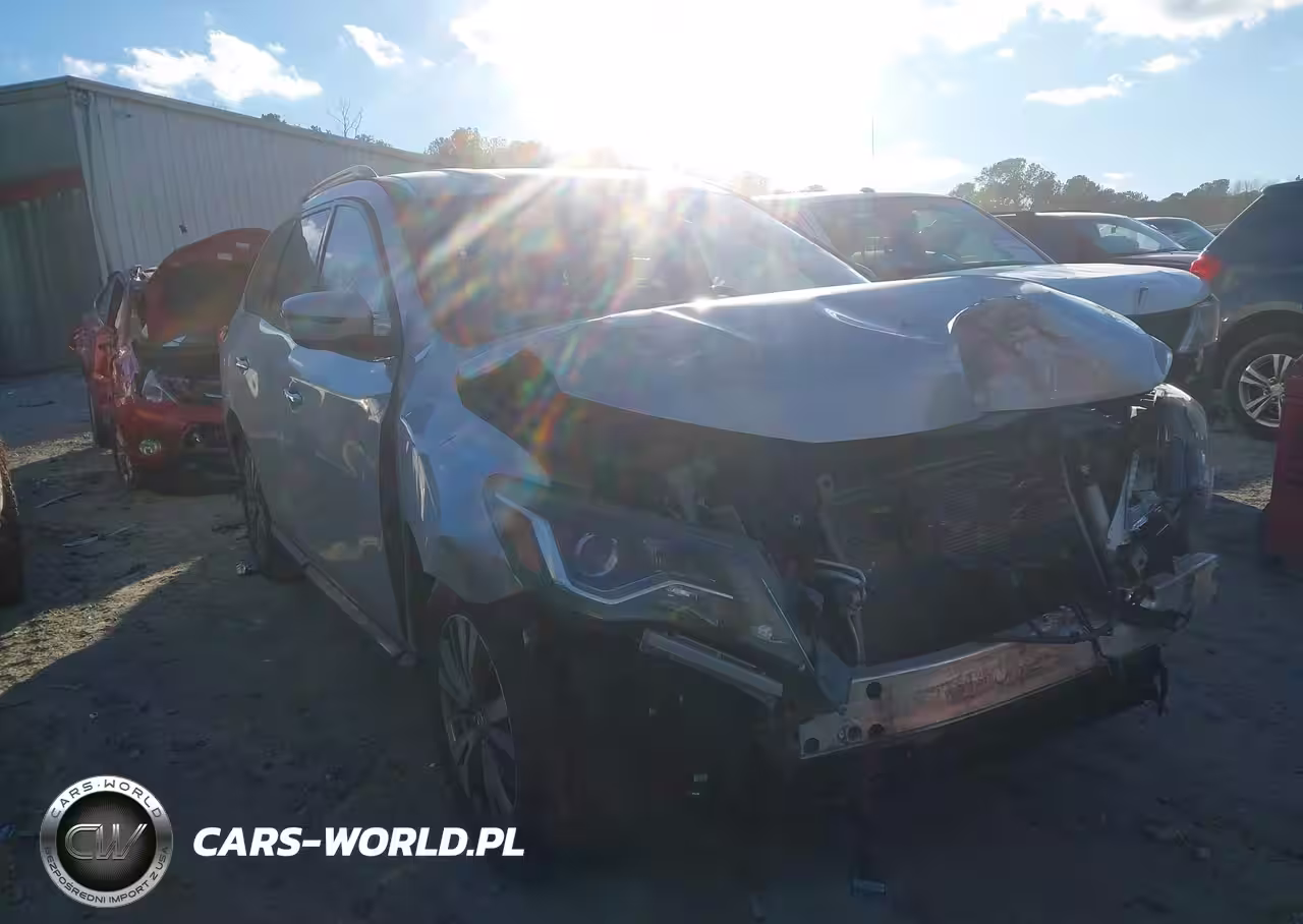 2018 Nissan Pathfinder Sv