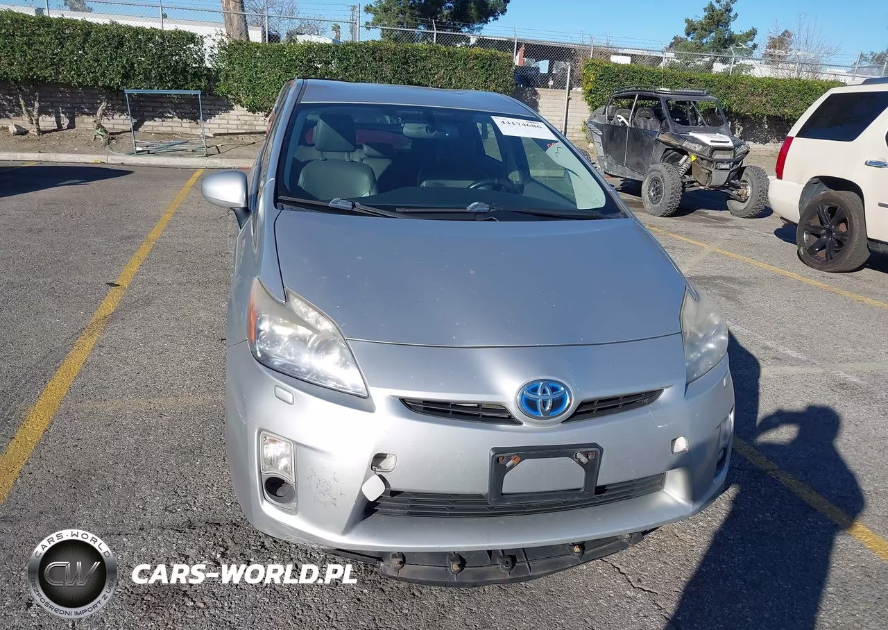 2011 Toyota Prius V VIN:JTDKN3DU7B5315294 - 12