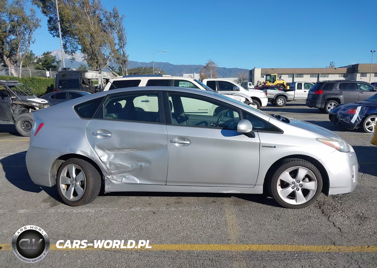 2011 Toyota Prius V VIN:JTDKN3DU7B5315294 - 13