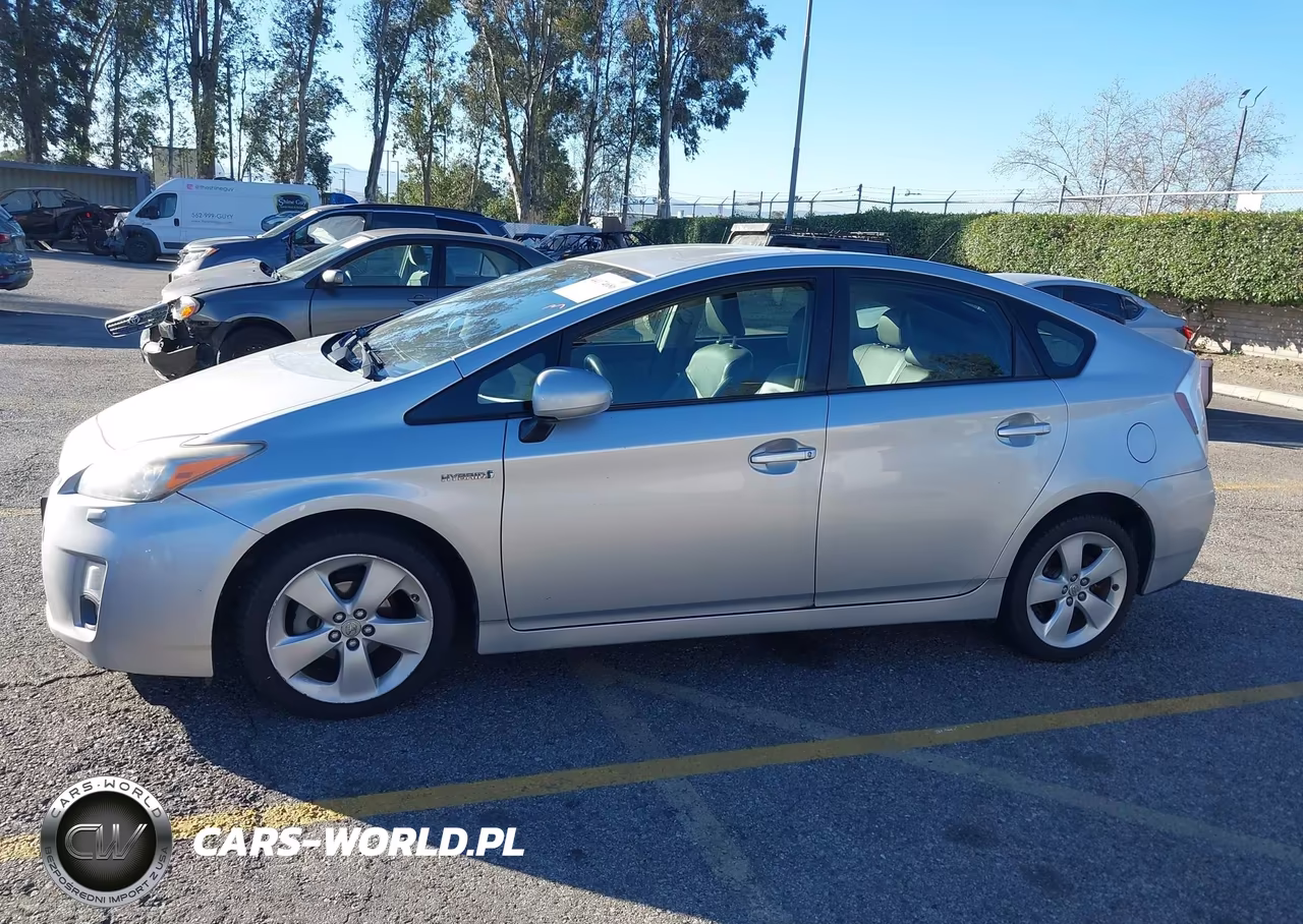 2011 Toyota Prius V VIN:JTDKN3DU7B5315294 - 14