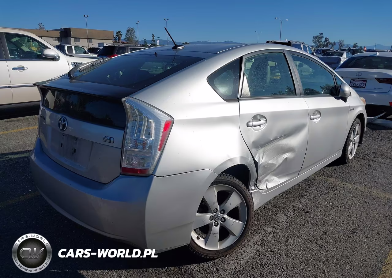 2011 Toyota Prius V VIN:JTDKN3DU7B5315294 - 4