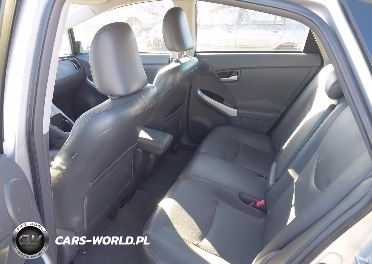 2011 Toyota Prius V VIN:JTDKN3DU7B5315294 - 8