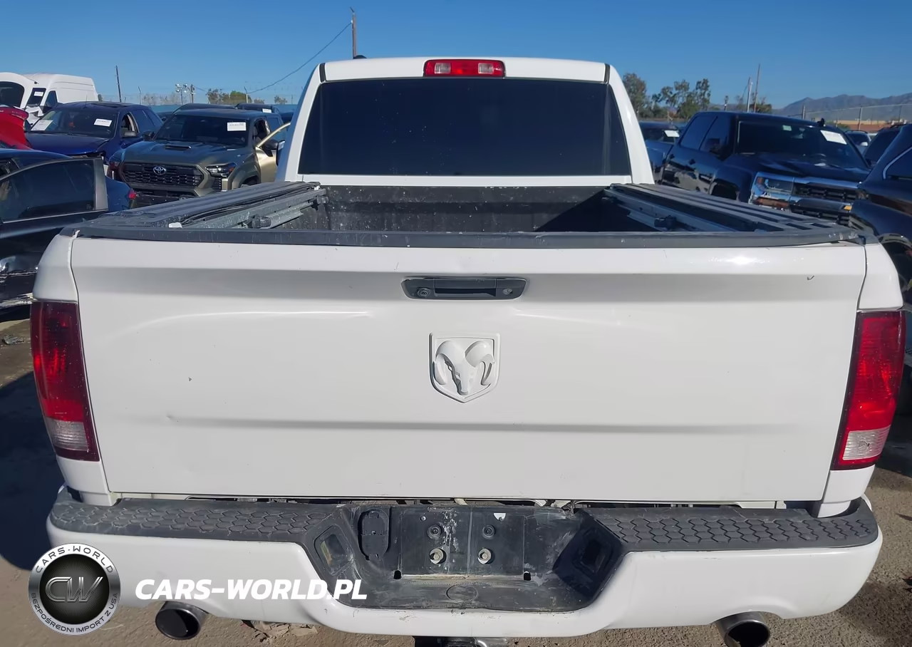 2017 Ram 1500 Express 4X4 6'4 Box VIN:1C6RR7FT9HS837652 - 17