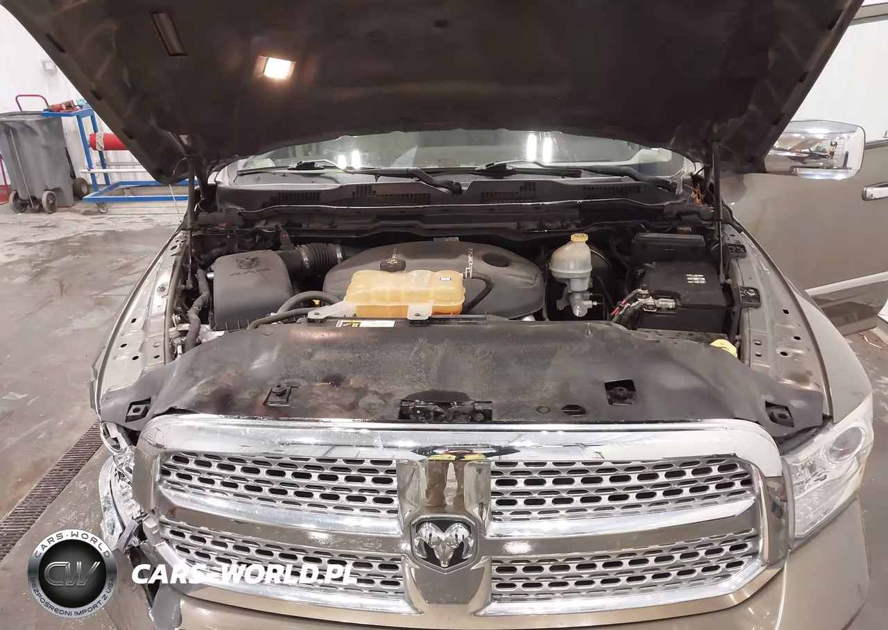 2015 Ram 1500 Laramie VIN:1C6RR7NM2FS562911 - 10