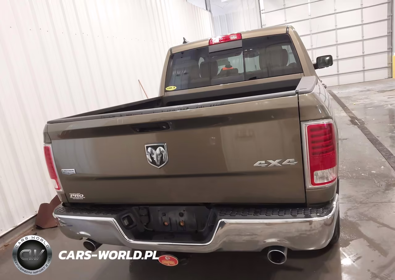 2015 Ram 1500 Laramie VIN:1C6RR7NM2FS562911 - 16