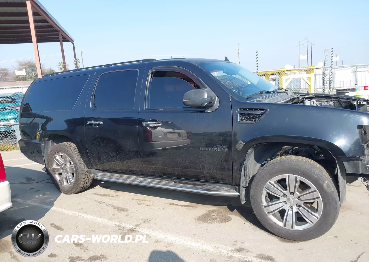 2010 Chevrolet Suburban 1500 Ltz VIN:1GNUCKE03AR231539 - 13