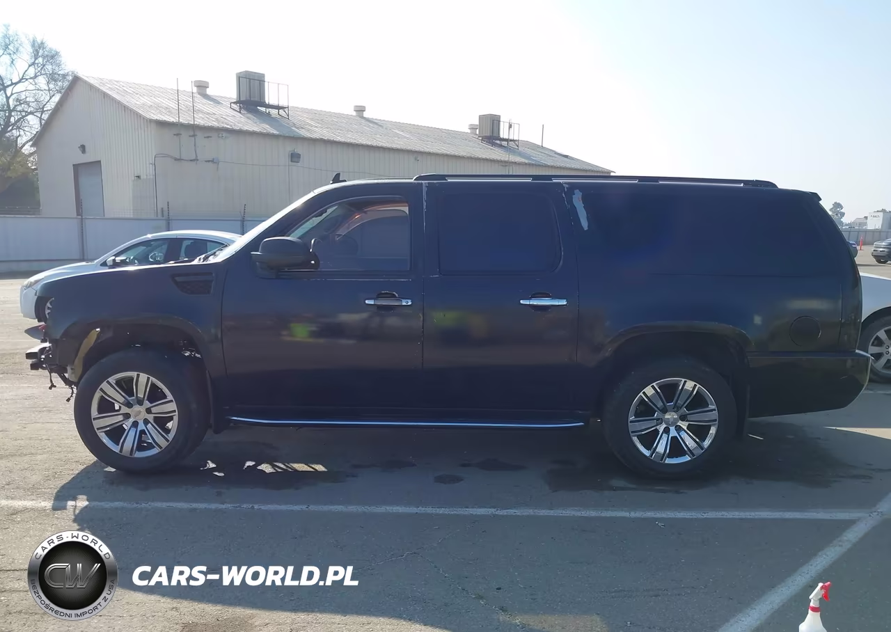 2010 Chevrolet Suburban 1500 Ltz VIN:1GNUCKE03AR231539 - 14