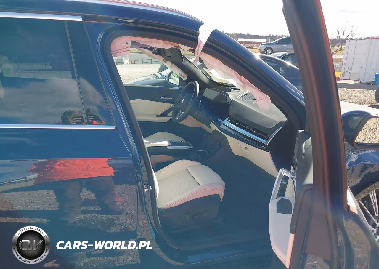 2026 BMW X1 xDrive28I VIN:WBX73EF03T5488140 - 5