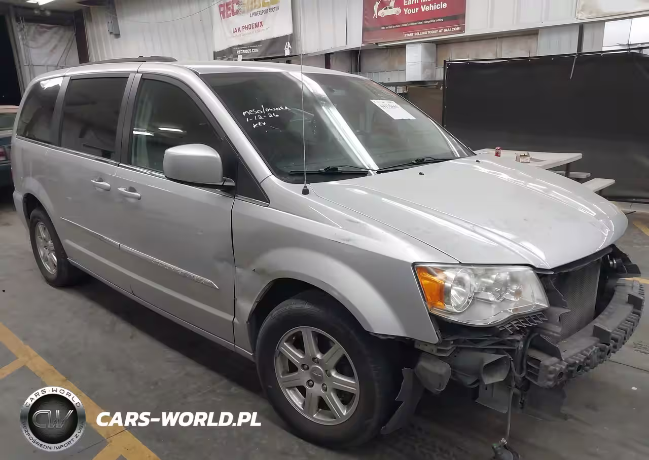 2012 Chrysler Town & Country Touring