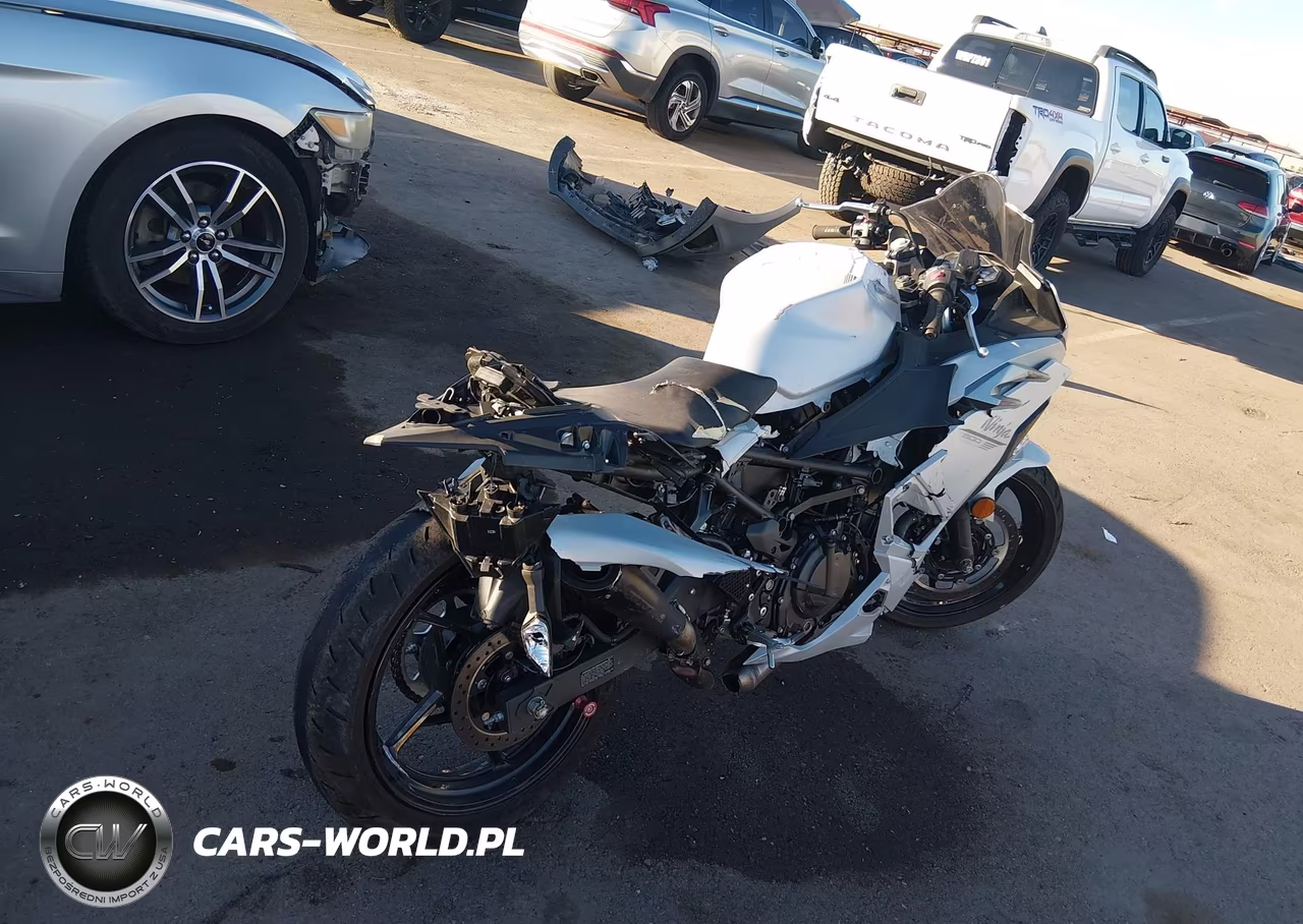 2025 Kawasaki Ex500 VIN:ML5EXGG15SDA71521 - 18