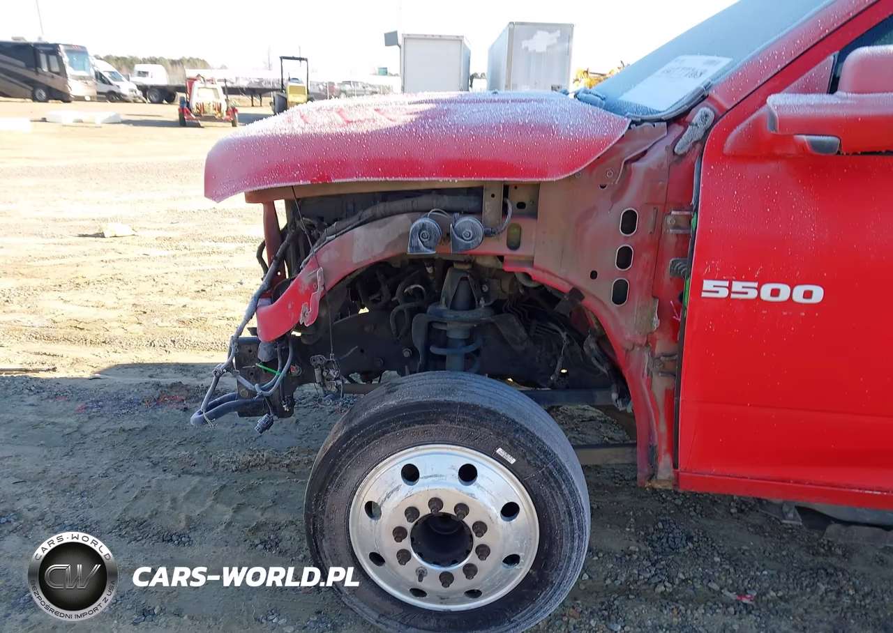 2018 Ram 5500 Chassis Tradesman-Slt VIN:3C7WRMDL0JG375575 - 13