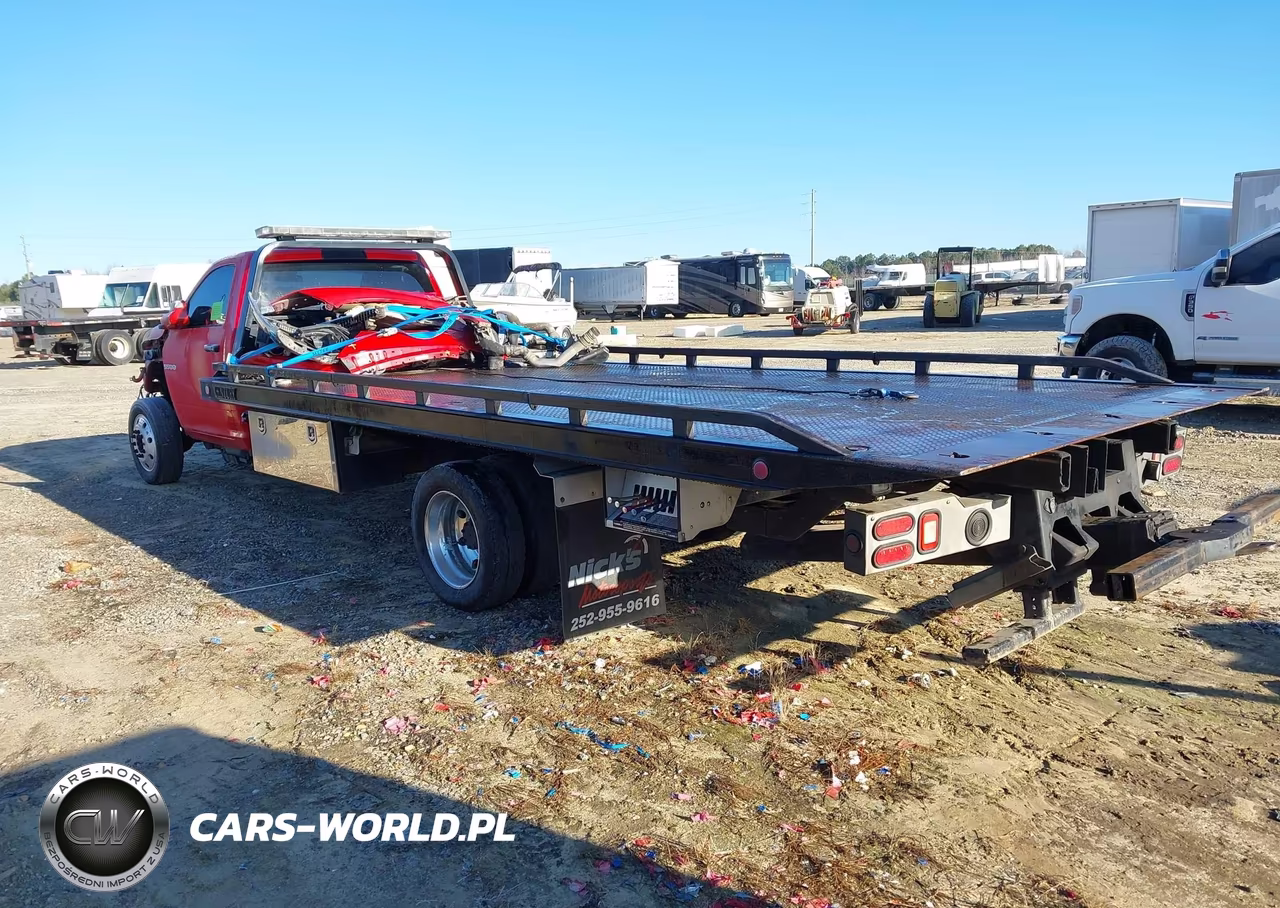 2018 Ram 5500 Chassis Tradesman-Slt VIN:3C7WRMDL0JG375575 - 3