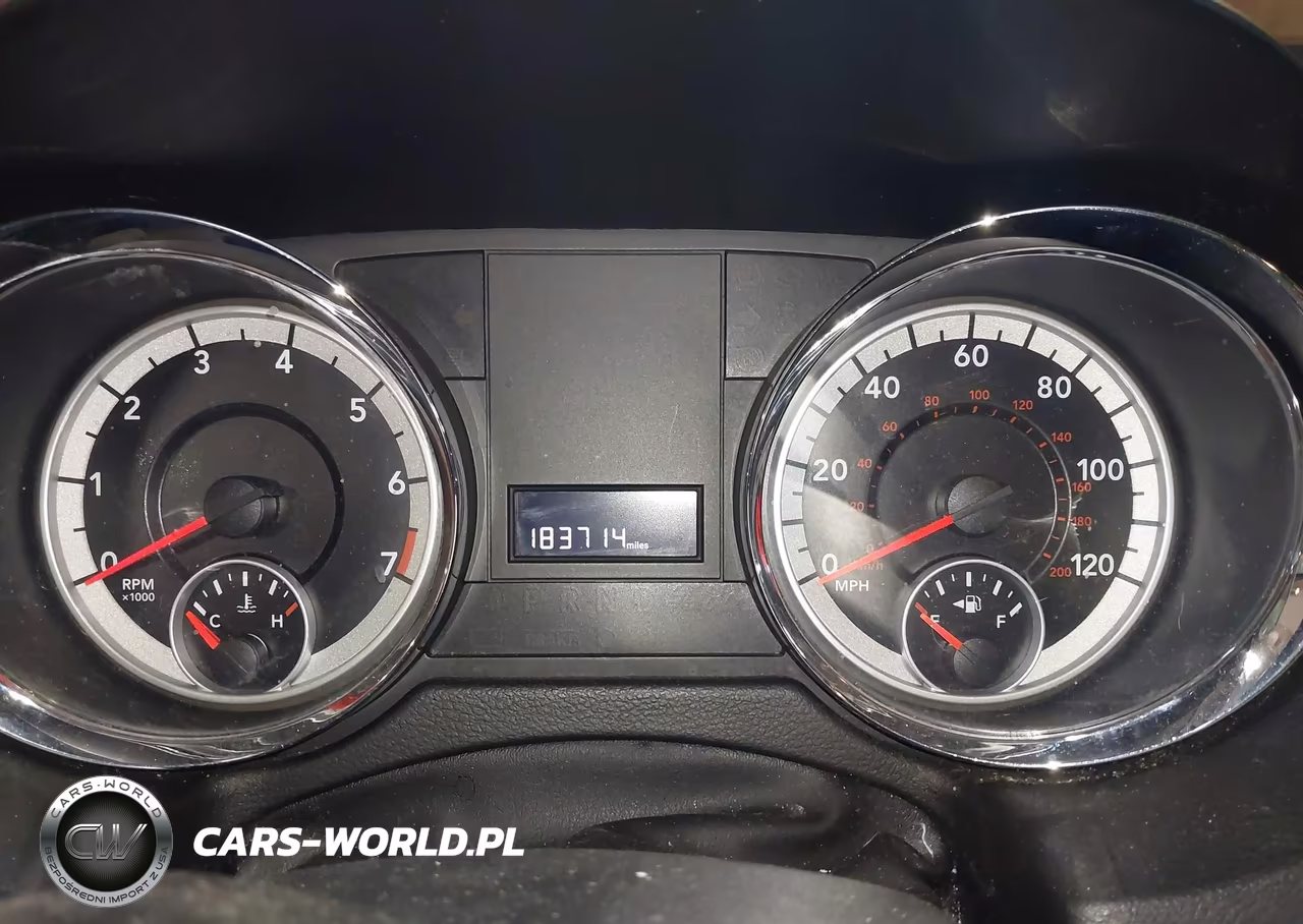 2015 Dodge Grand Caravan American Value Pkg VIN:2C4RDGBG2FR530824 - 7