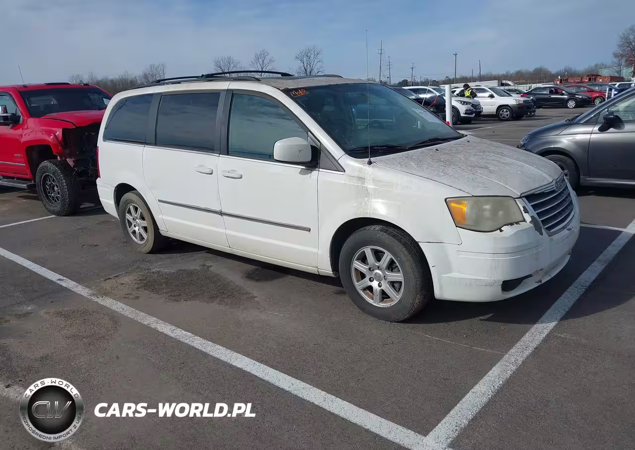 2010 Chrysler Town & Country Touring