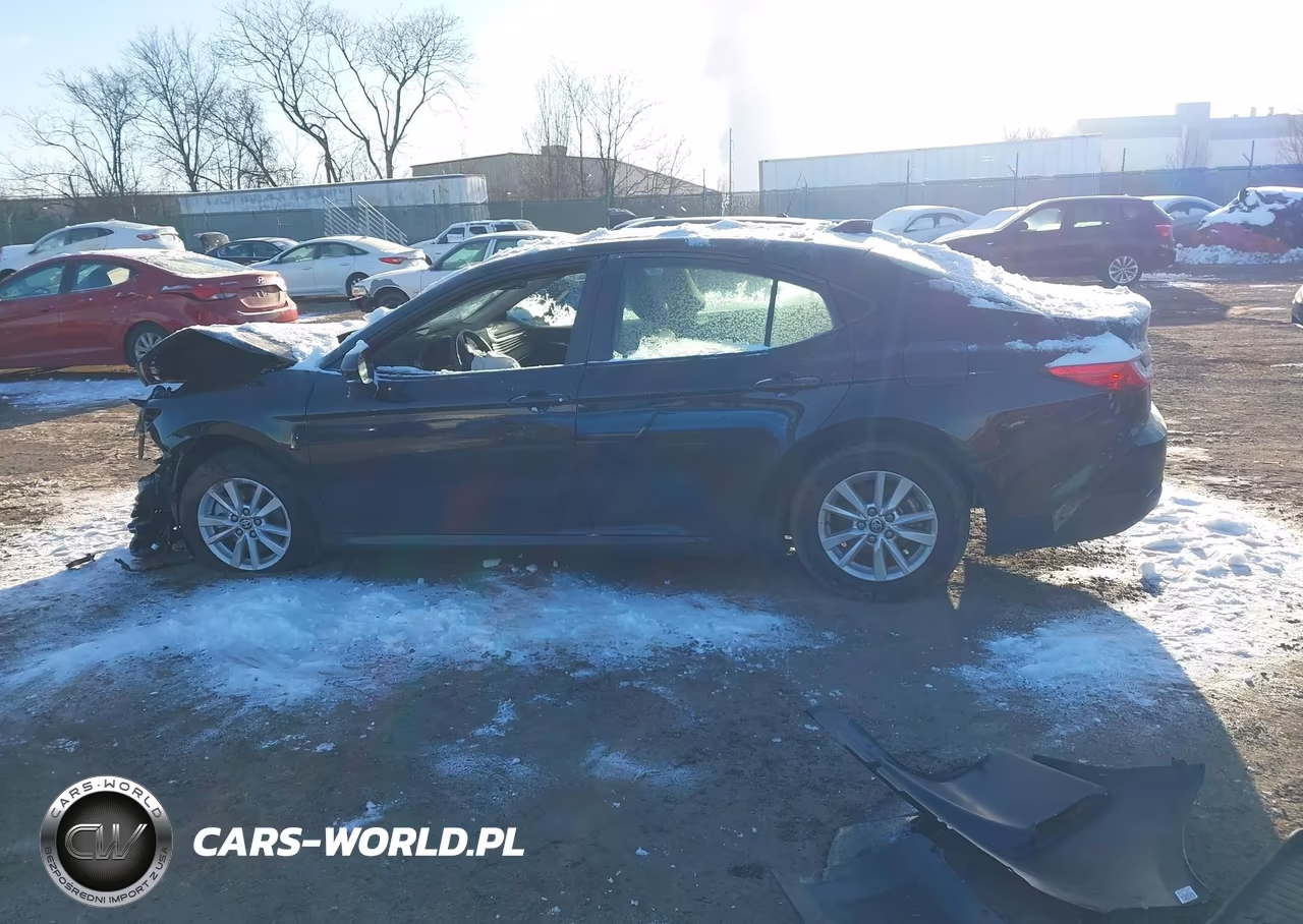 2025 Toyota Camry Le VIN:4T1DBADK1SU032847 - 14