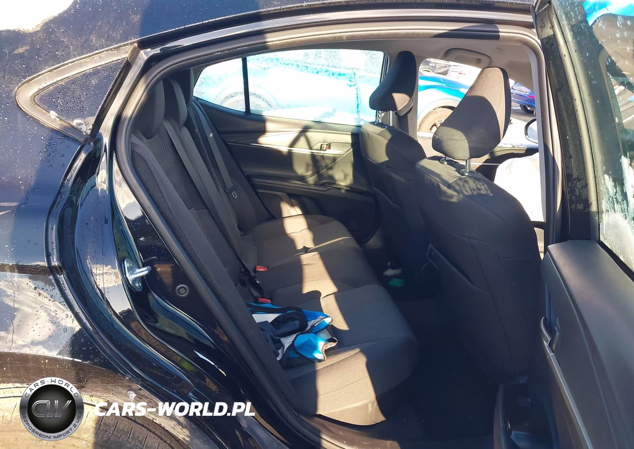 2025 Toyota Camry Le VIN:4T1DBADK1SU032847 - 8