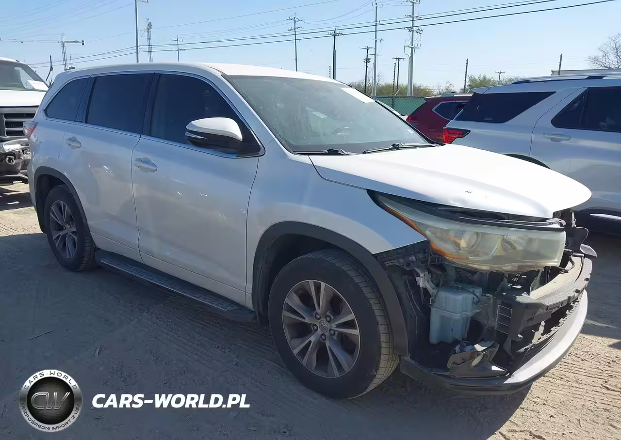 2015 Toyota Highlander Le Plus V6