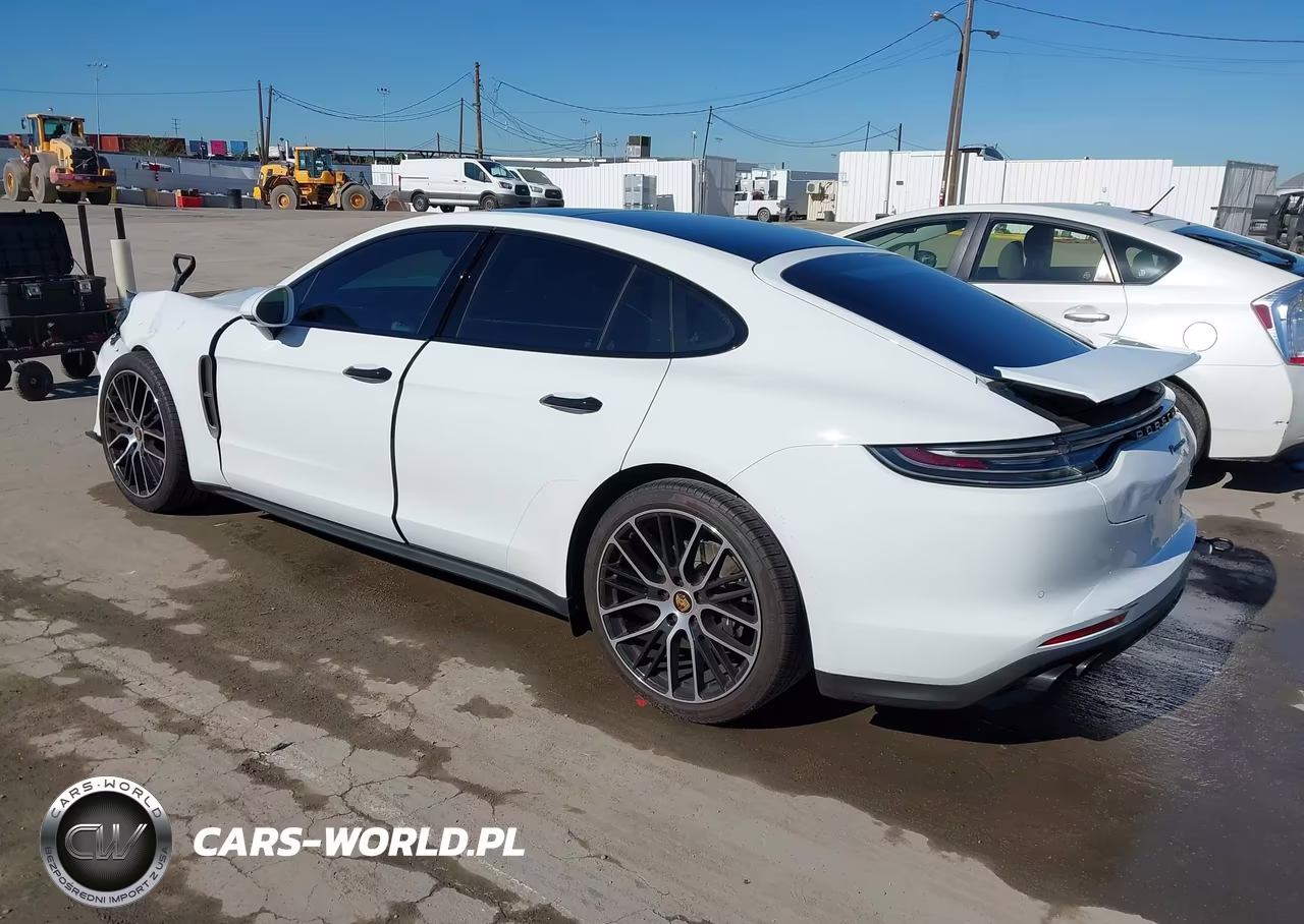 2022 Porsche Panamera 4-4 Platinum Edition-Platinum Edition VIN:WP0AJ2A77NL101079 - 3