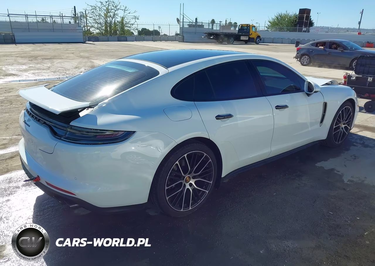 2022 Porsche Panamera 4-4 Platinum Edition-Platinum Edition VIN:WP0AJ2A77NL101079 - 4