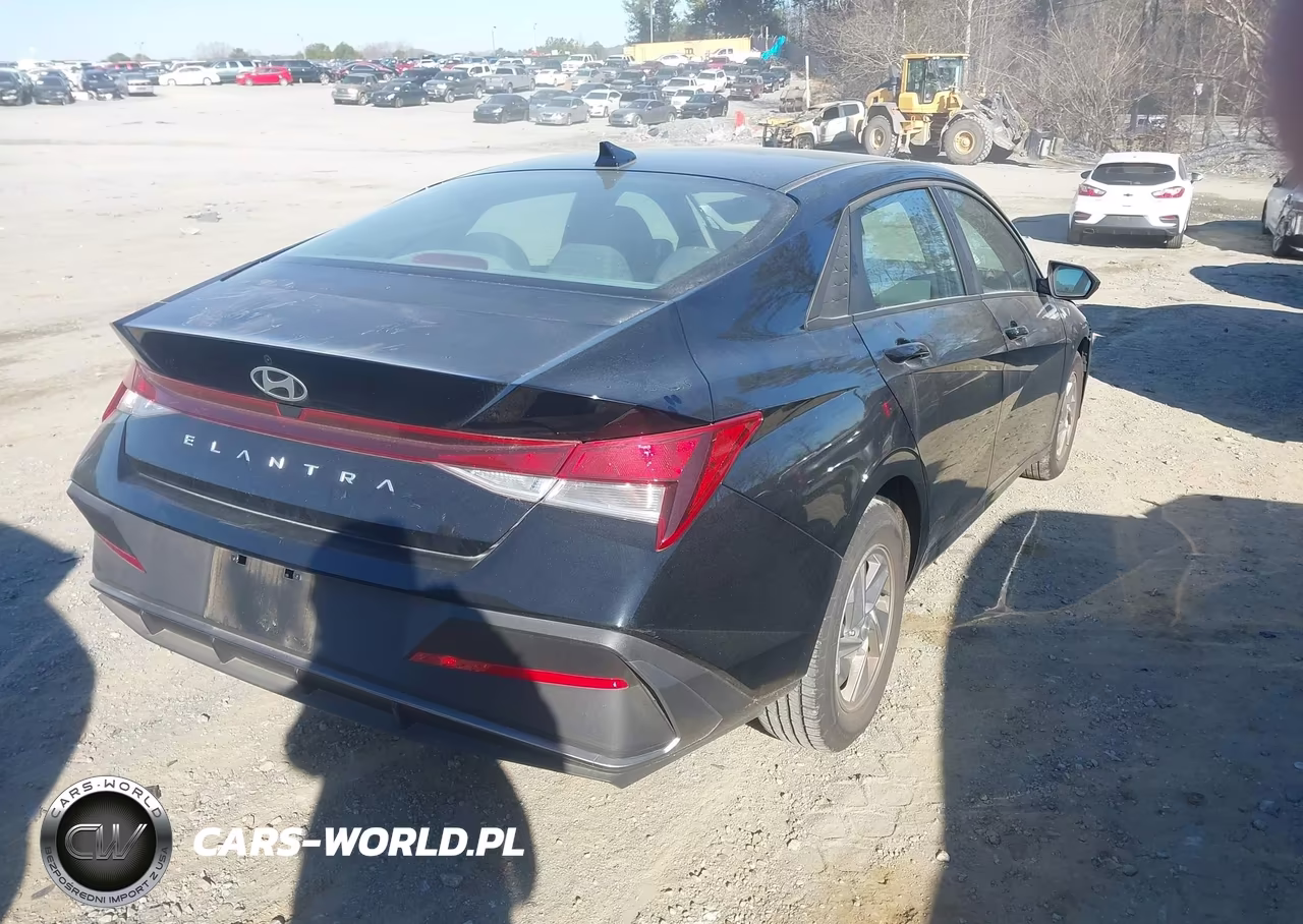 2025 Hyundai Elantra Se VIN:KMHLL4DG6SU929894 - 4