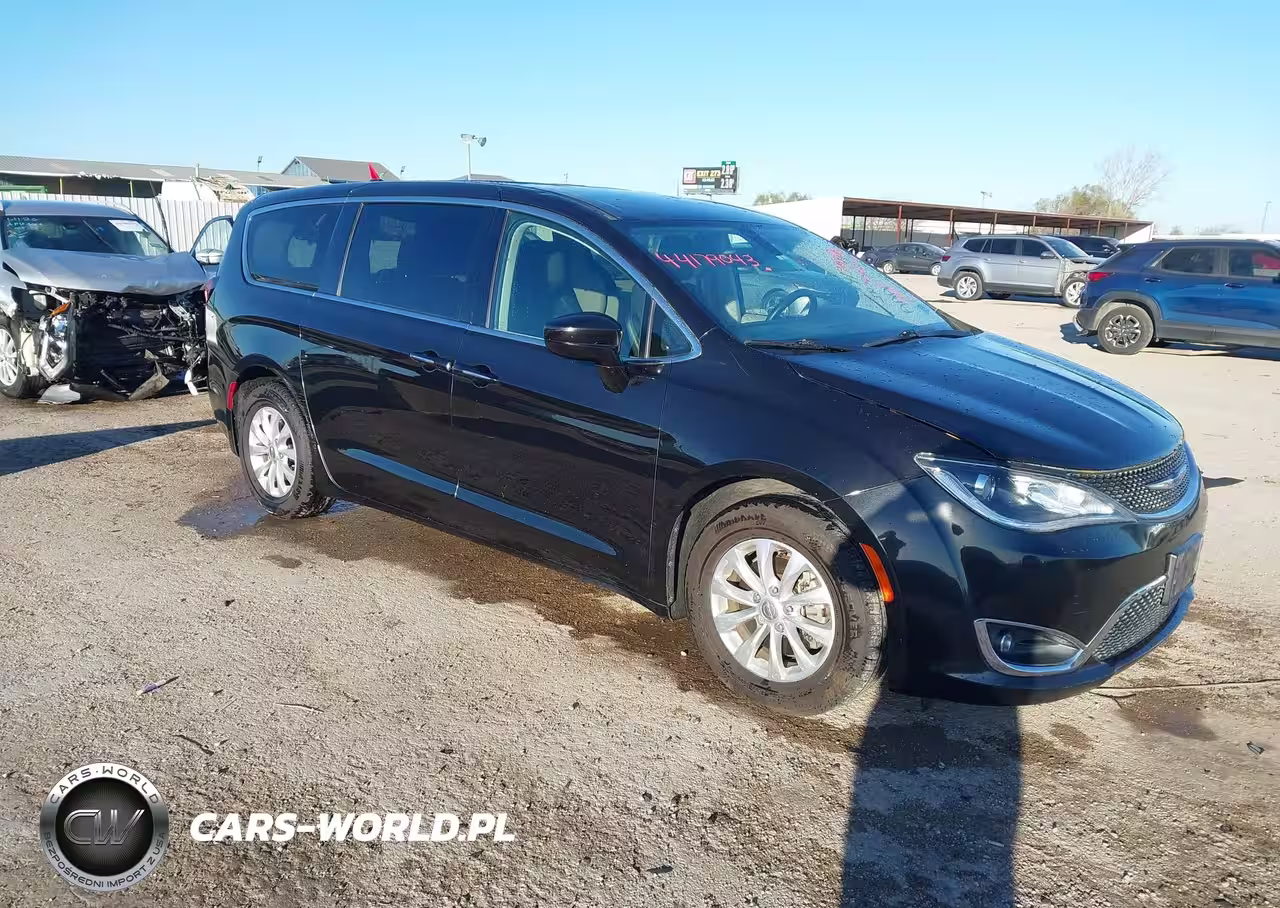 2019 Chrysler Pacifica Touring Plus
