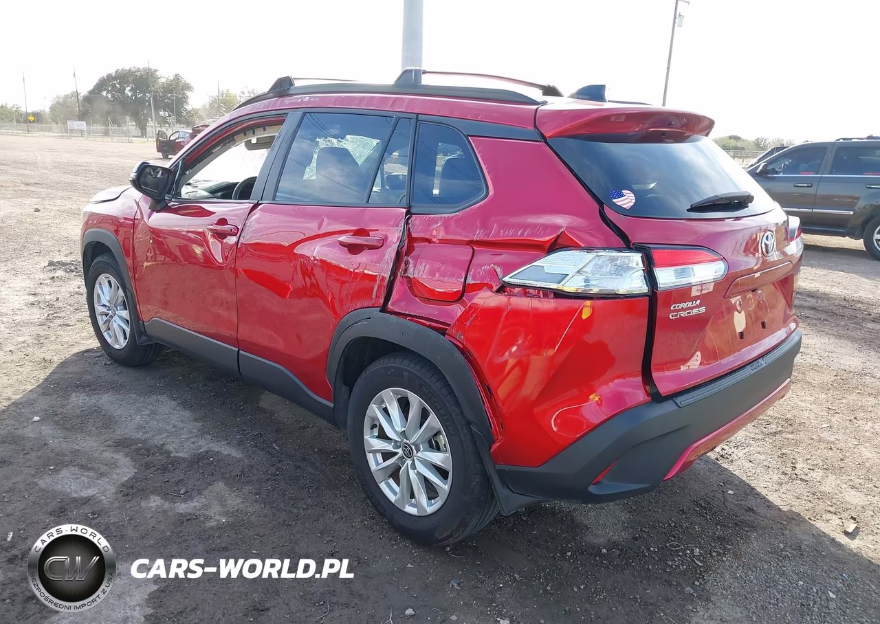 2025 Toyota Corolla Cross Le VIN:7MUCAAAG8SV118654 - 3