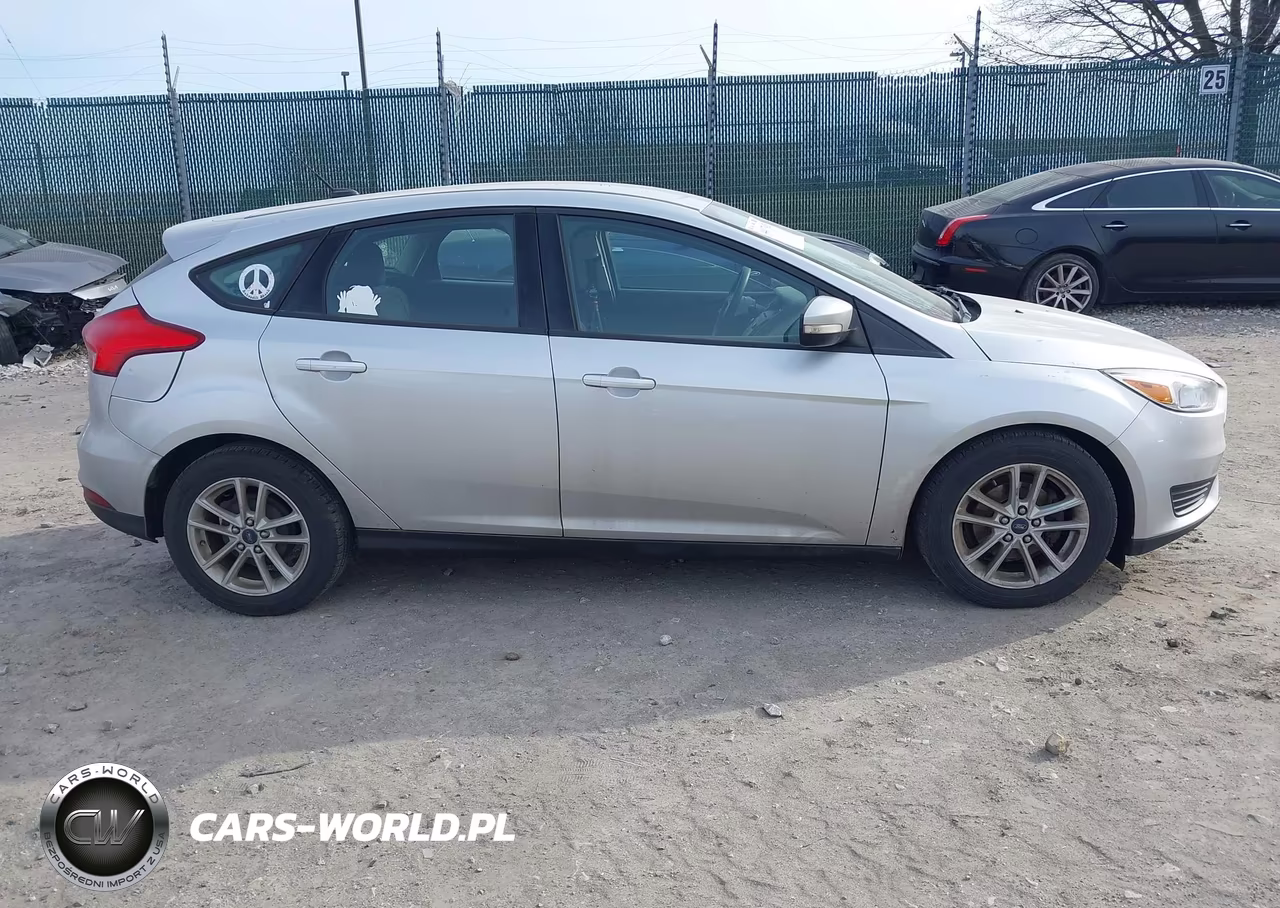 2015 Ford Focus Se VIN:1FADP3K2XFL282464 - 12