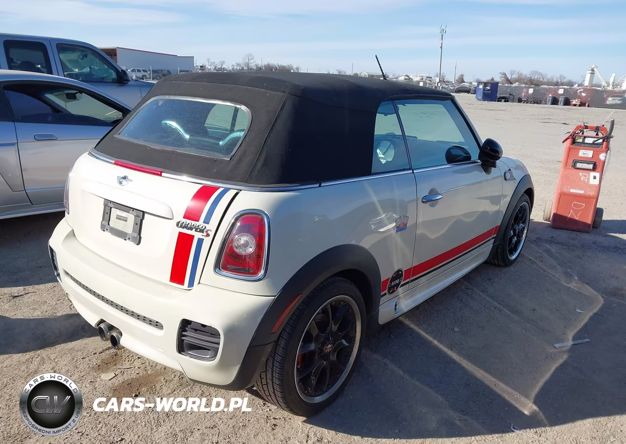 2010 Mini Cooper S VIN:WMWMS3C52ATY51251 - 4