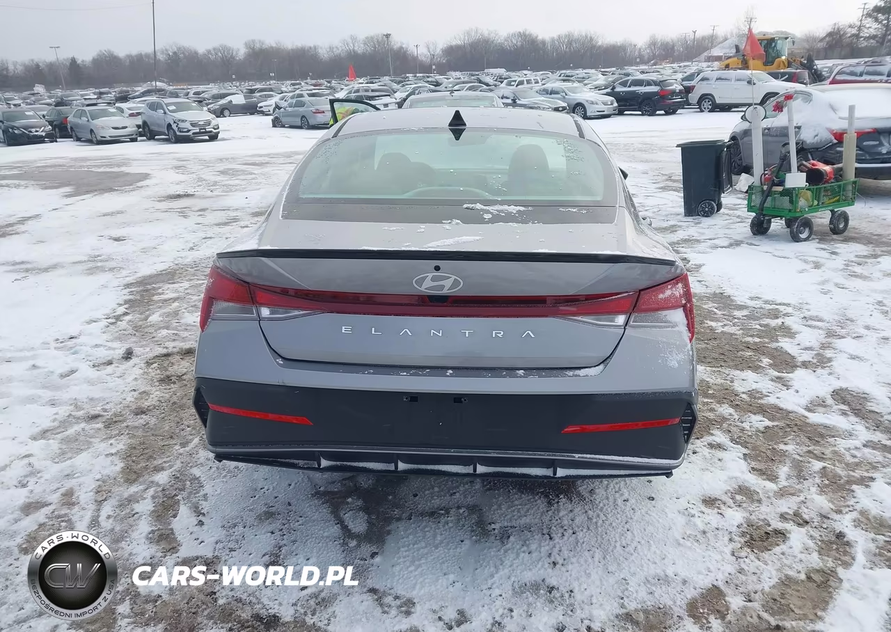 2026 Hyundai Elantra Sel Sport VIN:KMHLM4DG5TU110549 - 16