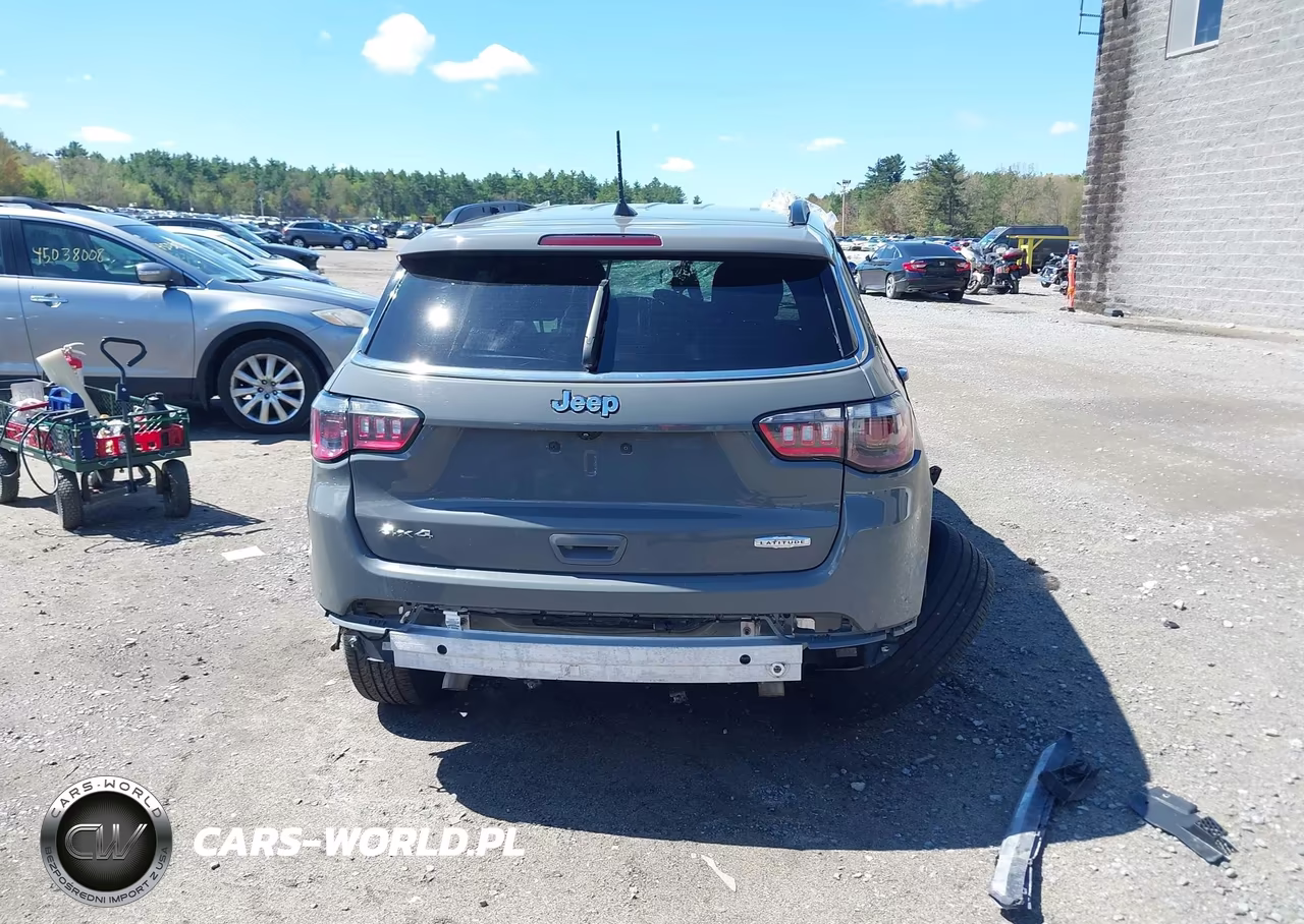 2024 Jeep Compass Latitude 4X4 VIN:3C4NJDBN5RT606929 - 17
