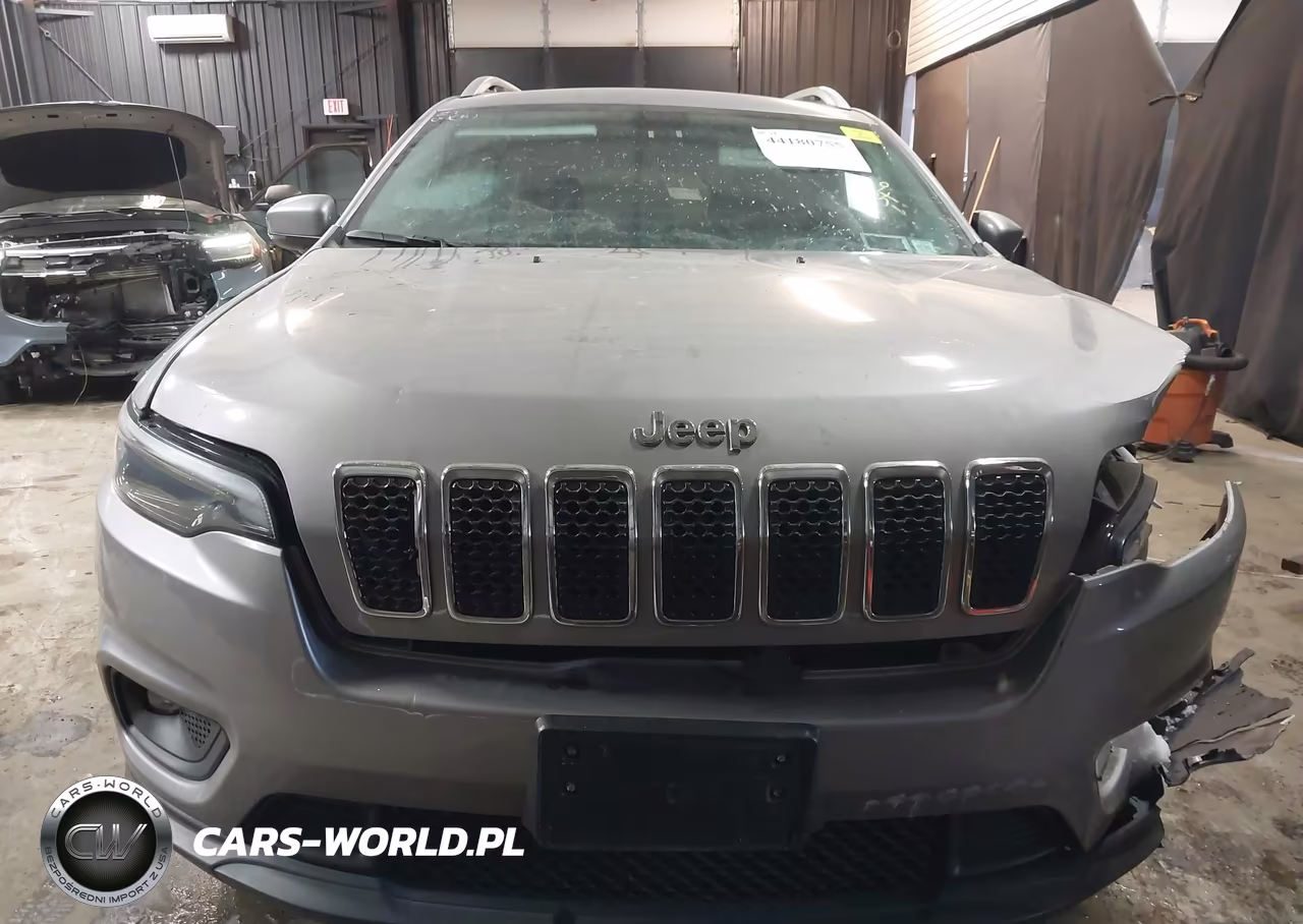 2019 Jeep Cherokee Latitude Plus 4X4 VIN:1C4PJMLB1KD310847 - 12