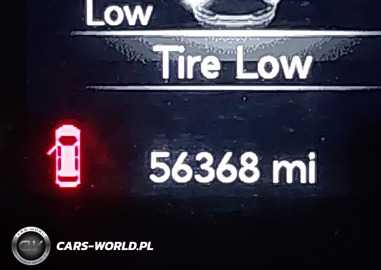 2019 Jeep Cherokee Latitude Plus 4X4 VIN:1C4PJMLB1KD310847 - 15