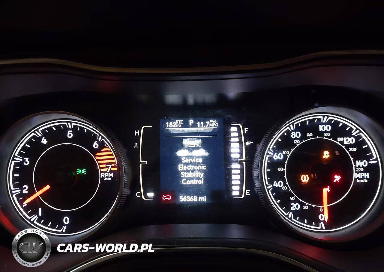 2019 Jeep Cherokee Latitude Plus 4X4 VIN:1C4PJMLB1KD310847 - 7
