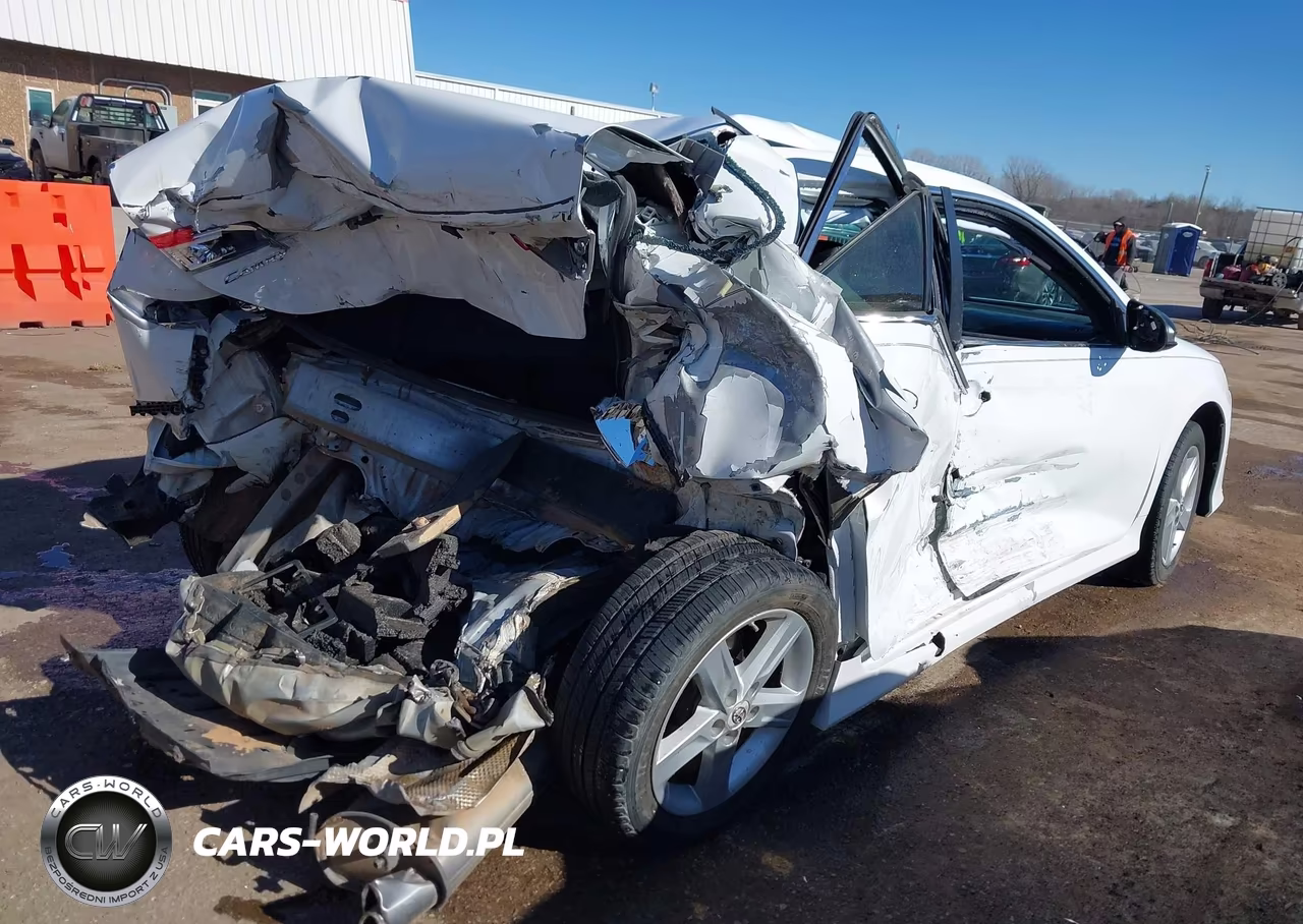 2012 Toyota Camry Se VIN:4T1BF1FK2CU132174 - 4