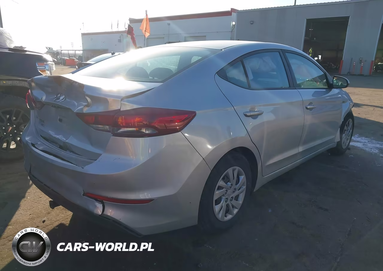 2018 Hyundai Elantra Se VIN:5NPD74LF9JH284852 - 4