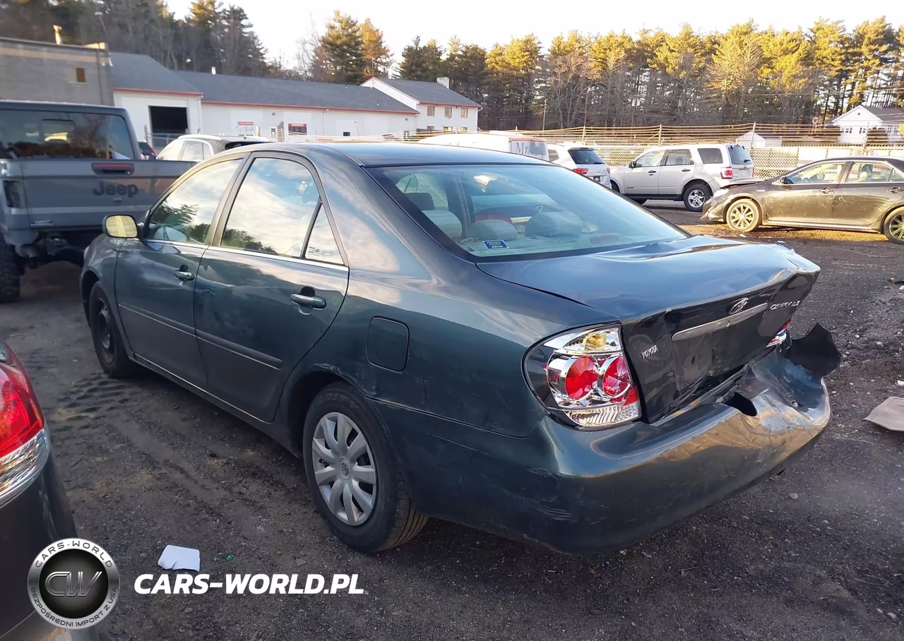 2005 Toyota Camry Le VIN:4T1BE32K45U061311 - 3