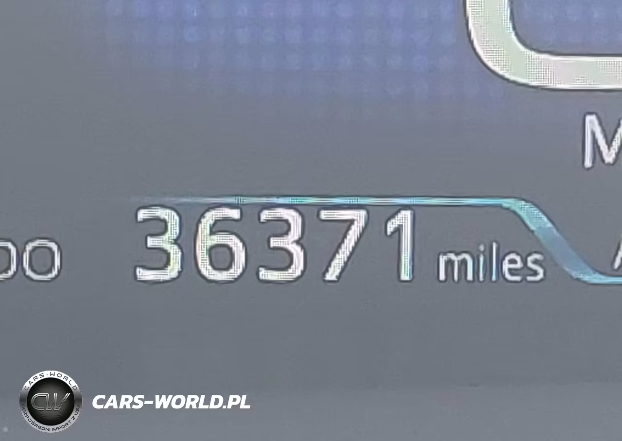 2021 Toyota Prius Le Awd-E VIN:JTDL9MFU2M3026902 - 16
