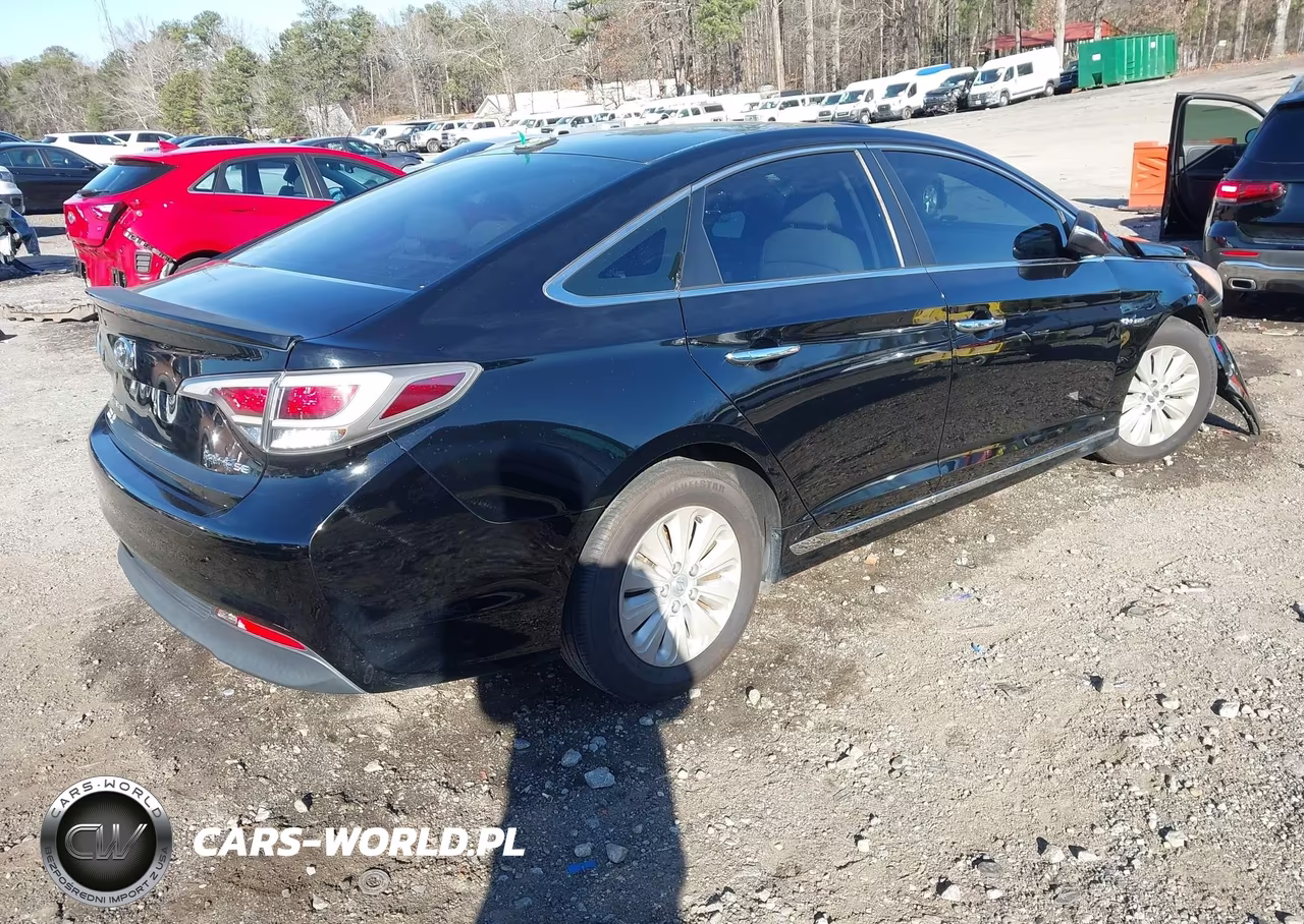 2016 Hyundai Sonata Hybrid Se VIN:KMHE24L17GA018586 - 4